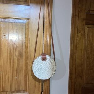 Round White and Tan Woven Crossbody Bag-Used Once
